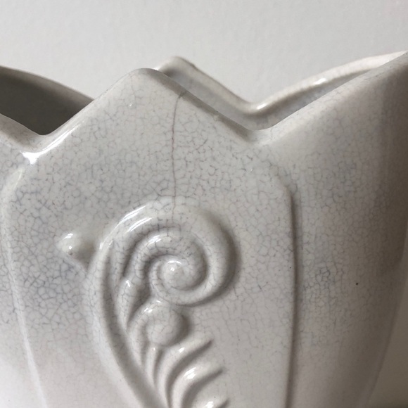 Vintage Fredericksburg Art Pottery Retro Cream Tulip Edge Vase Planter 8"x 5" - Picture 5 of 8